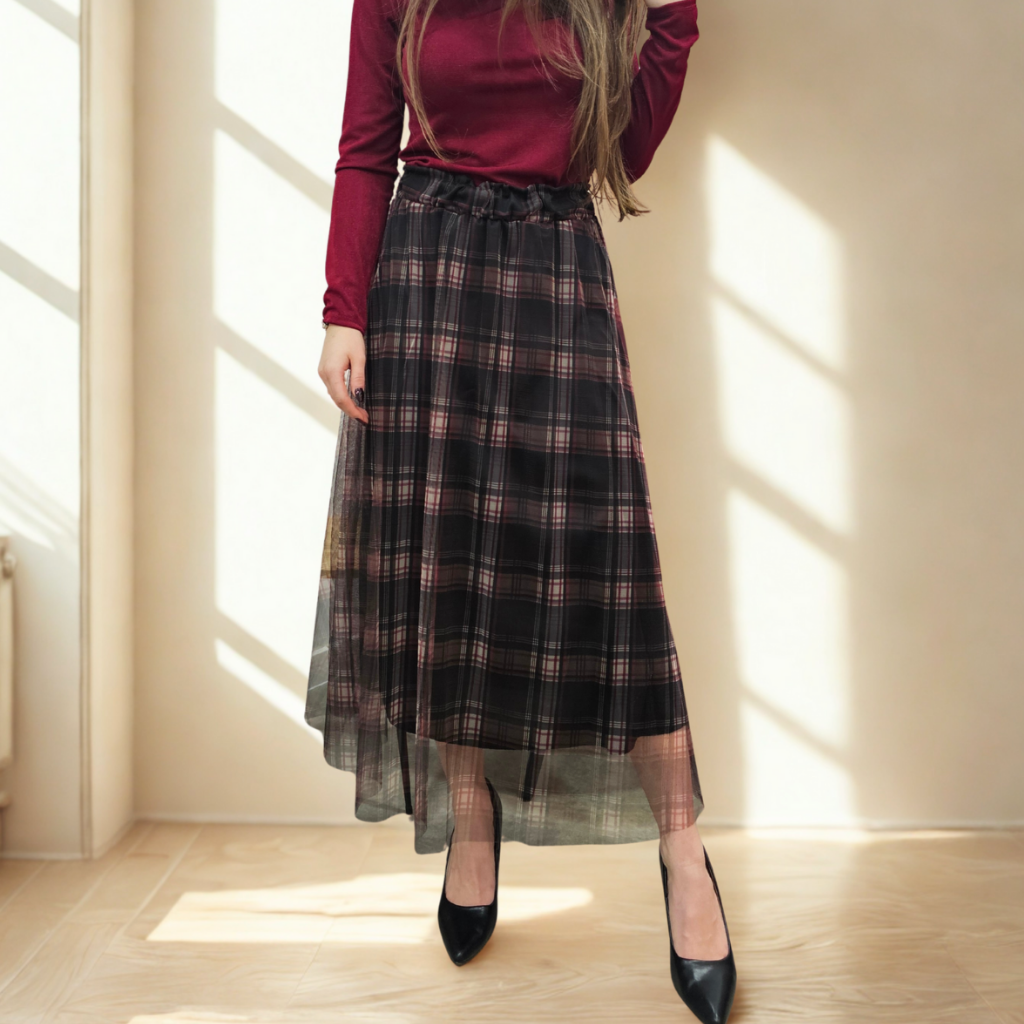 Kostkovaná áčková sukně LUSIA černá3